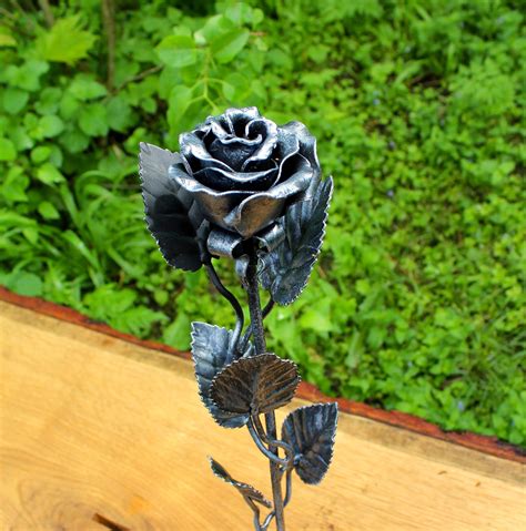 metal roses